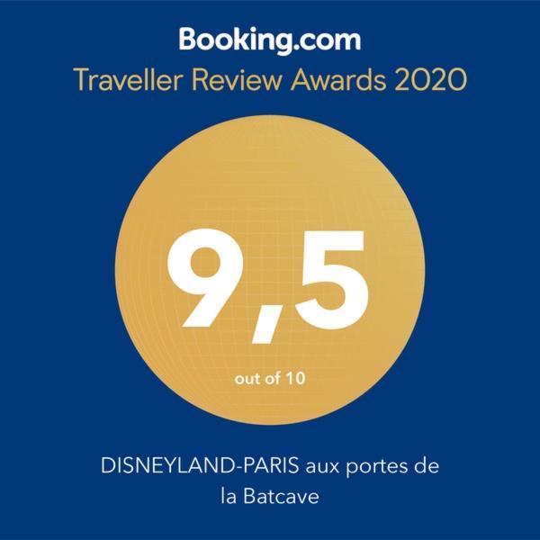 Disneyland-Paris Aux Portes De La Batcave Bussy-Saint-Georges Zewnętrze zdjęcie